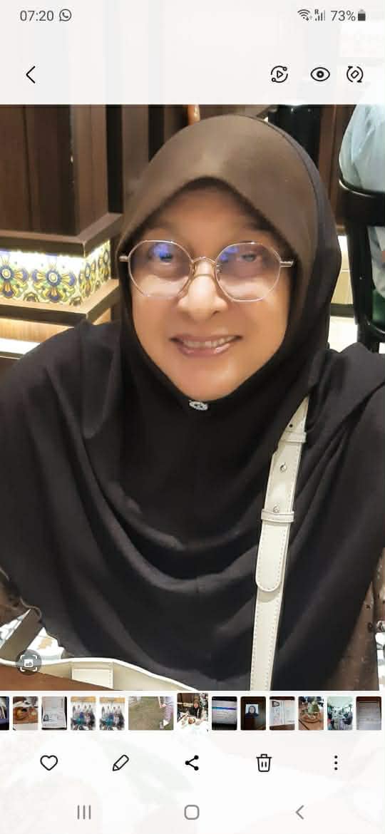 Zeenath Ariff